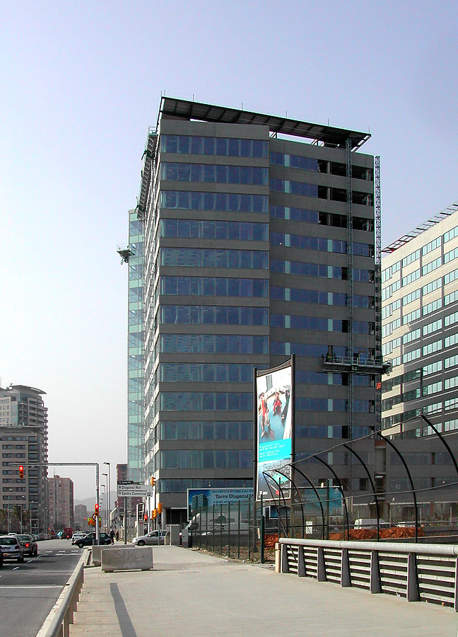 Torre Diagonal Mar by David Guija