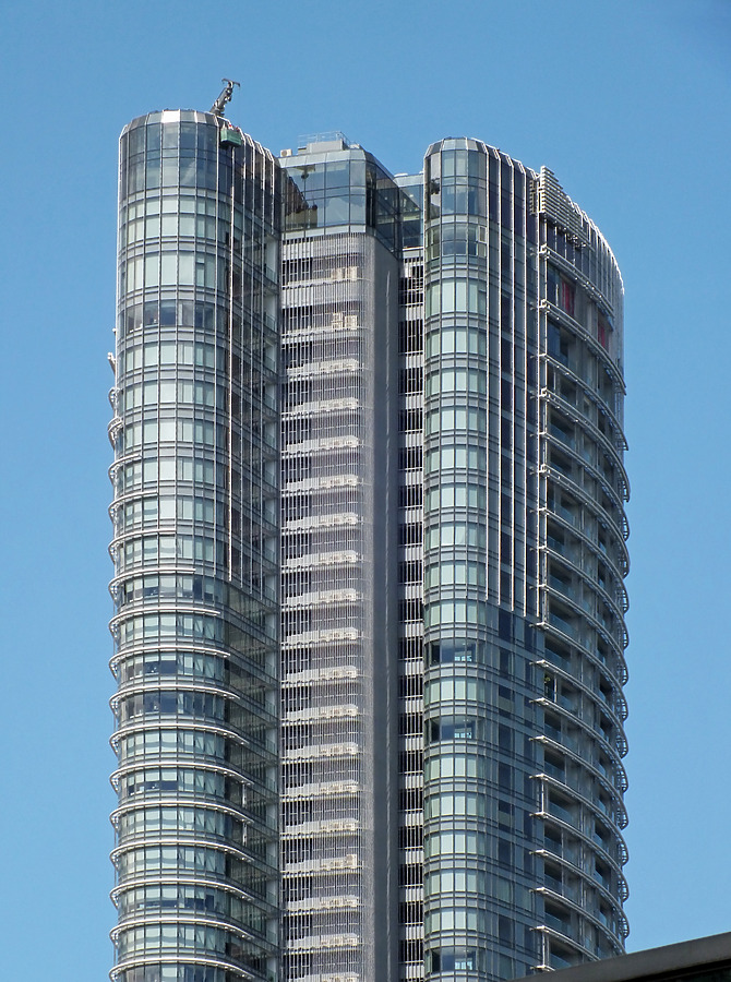 The Orchard Residences by Horst Kiechle