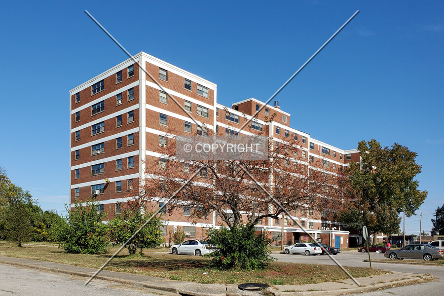 Orr-Weathers Apartments - Building E1