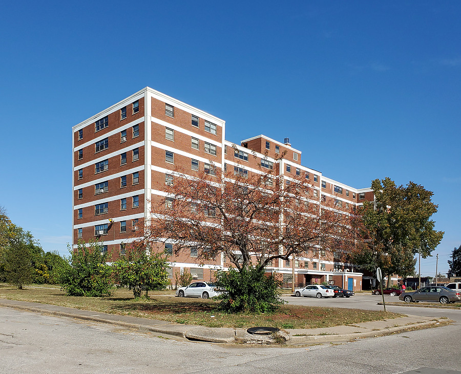 Orr-Weathers Apartments - Building E1 by Ryan Hildebrand