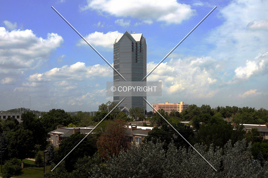 Oakbrook Terrace Tower by Jorge Molina