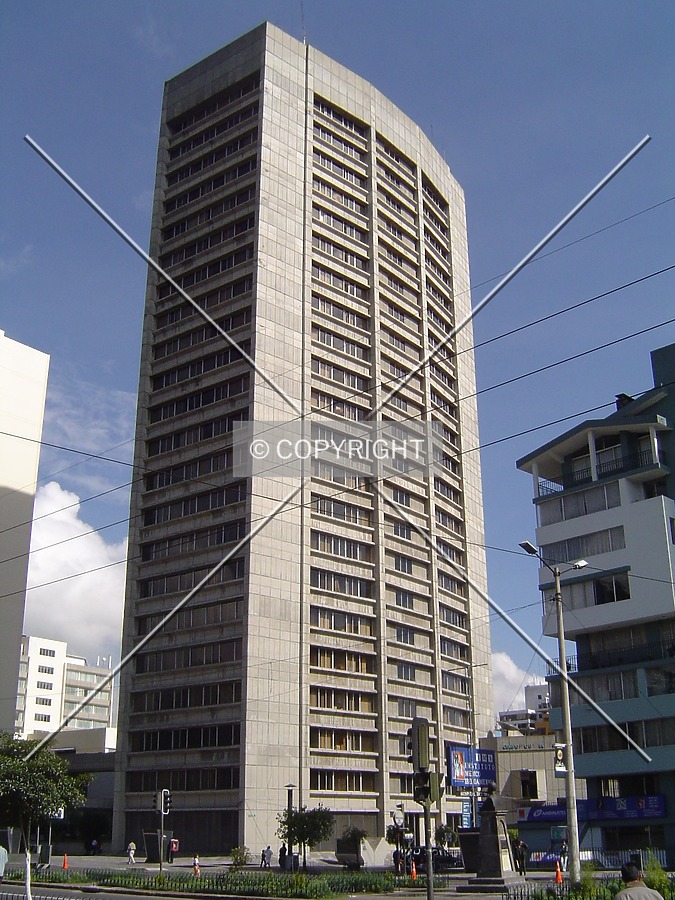 Edificio CFN by Rodrigo Salas