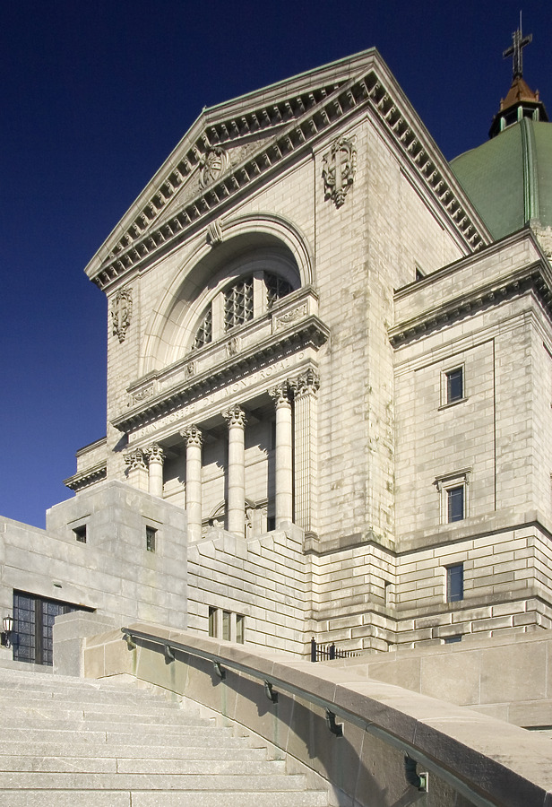 Oratoire St. Joseph by Pavel Toczynski