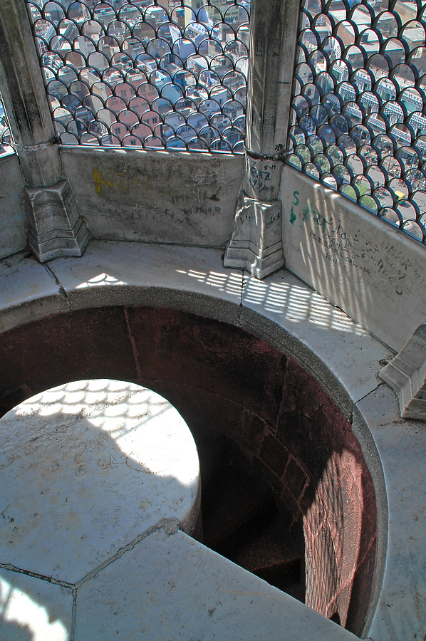 Jama Masjid by John Bek