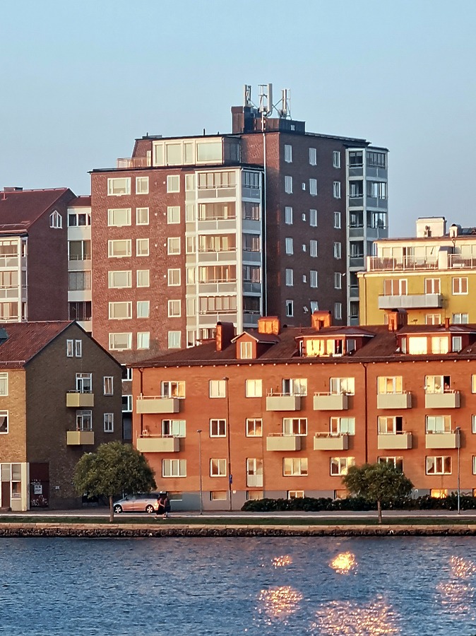 Västra Vittusgatan 14 by Robin Spetz