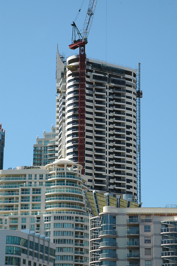 Meriton Tower by John Bek