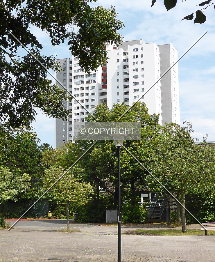 Joachim-Gottschalk-Weg 1 by Nephilim