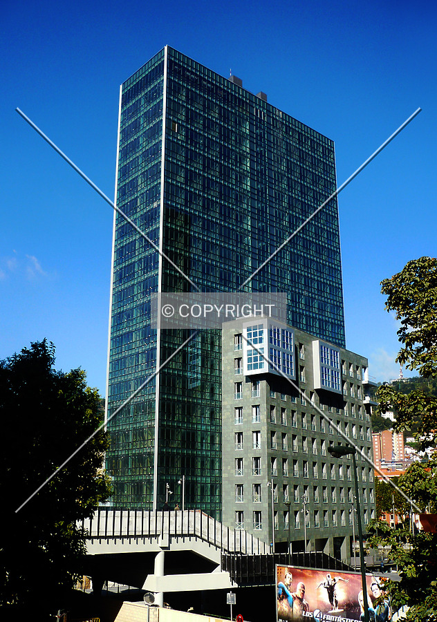 Isozaki Atea I by Jorge Molina
