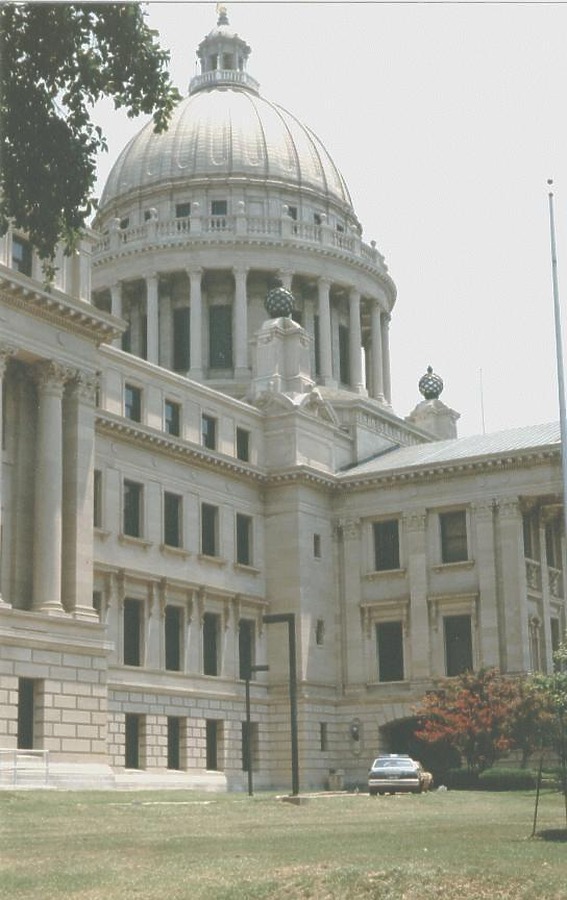 Mississippi State Capitol by Rodney Gunn