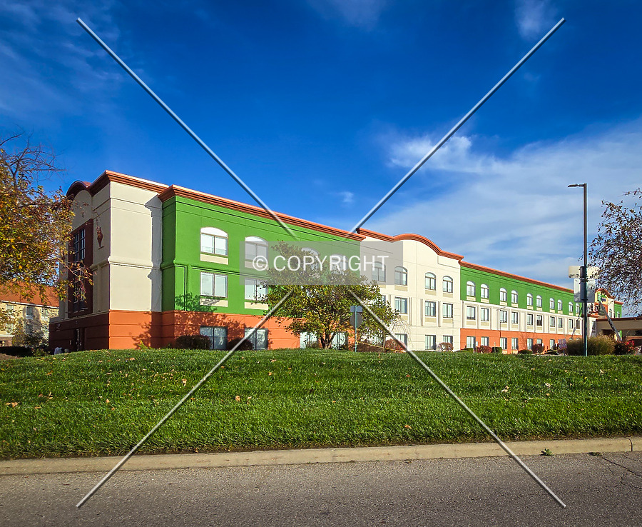 Holiday Inn Express St. Louis Airport - Maryland Heights, an IHG Hotel by Ryan Hildebrand