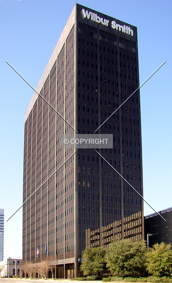 Tower at 1301 Gervais by Chris Patriarca
