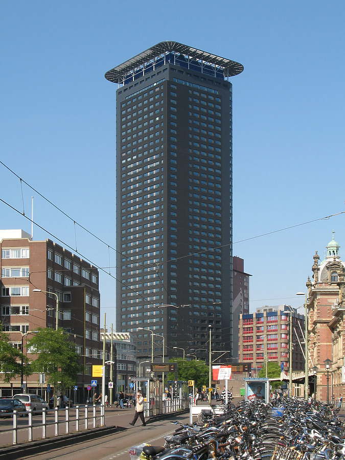 Het Strijkijzer by Michiel van Dijk