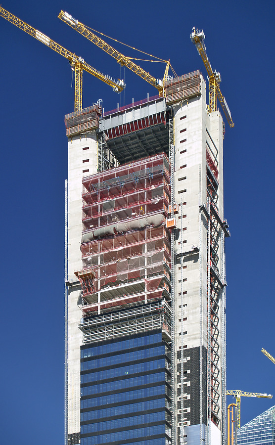 Torre Caja Madrid by Cesar Serrano