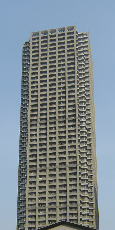 Harumi View Tower by Kevin Hemphill