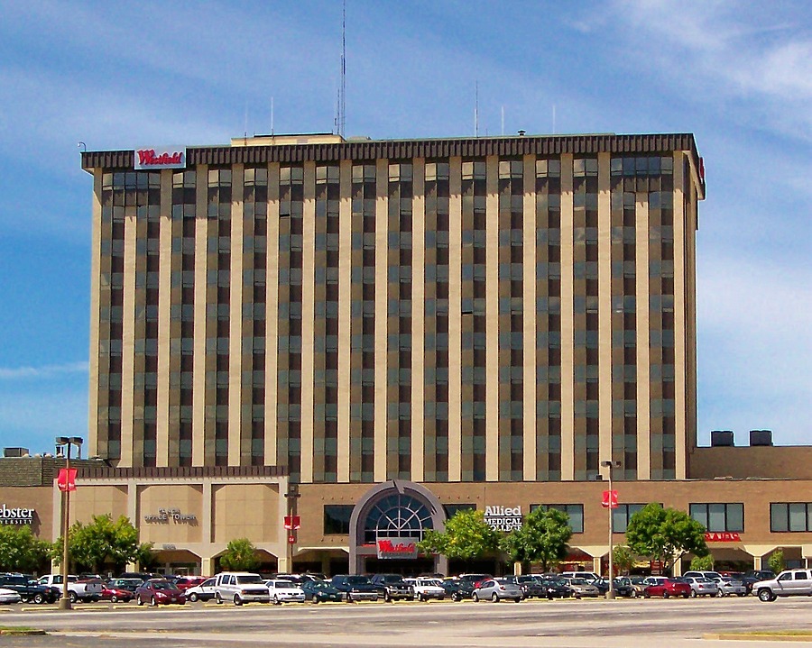 500 Office Tower by Ryan Hildebrand