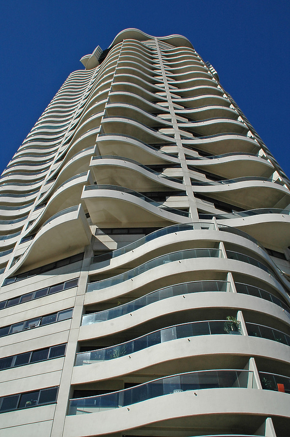 Horizon Apartments by John Bek