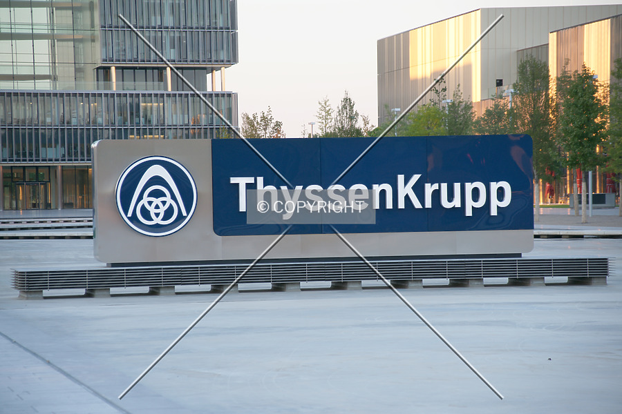 ThyssenKrupp Quartier Q1 by Nephilim