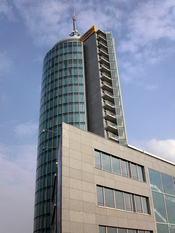 Munich City Tower by Cesar Serrano