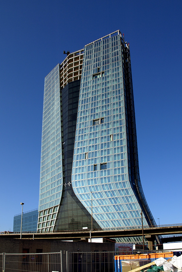 Tour CMA-CGM by Marshall Gerometta