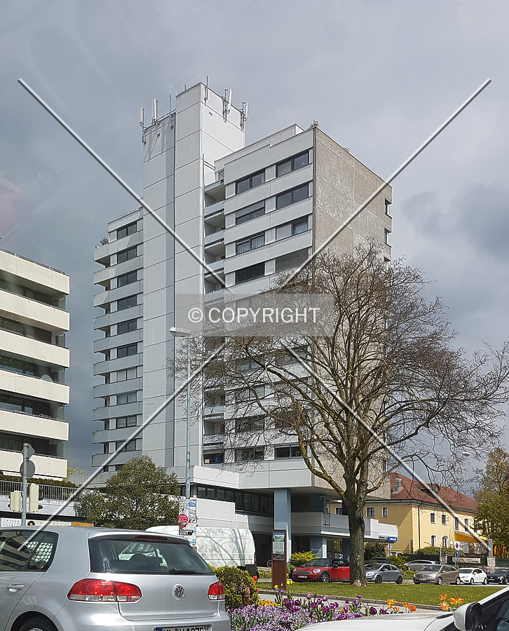 Augsburger Straße 60 by Nephilim