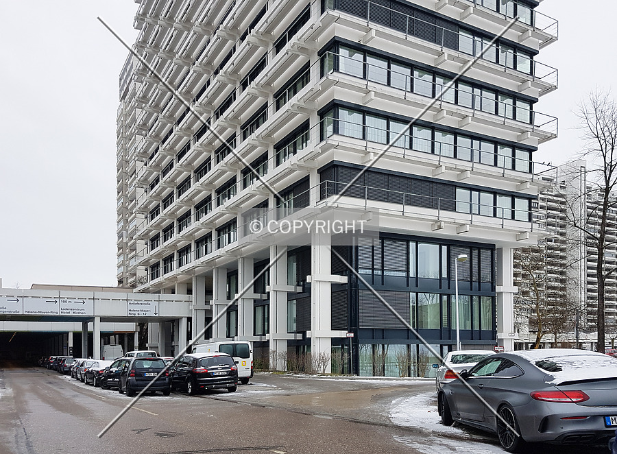 Helene-Mayer-Ring 4 by Nephilim