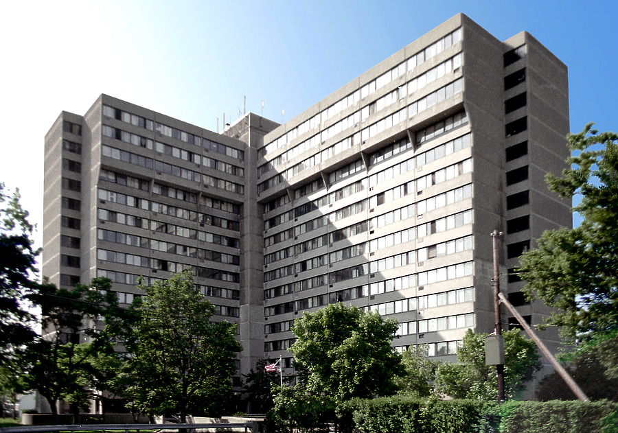 Charlotte Harbortown Lakeview Apartments by John Cahill