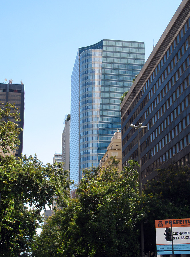 Torre Almirante by Virgilio Grimaldi