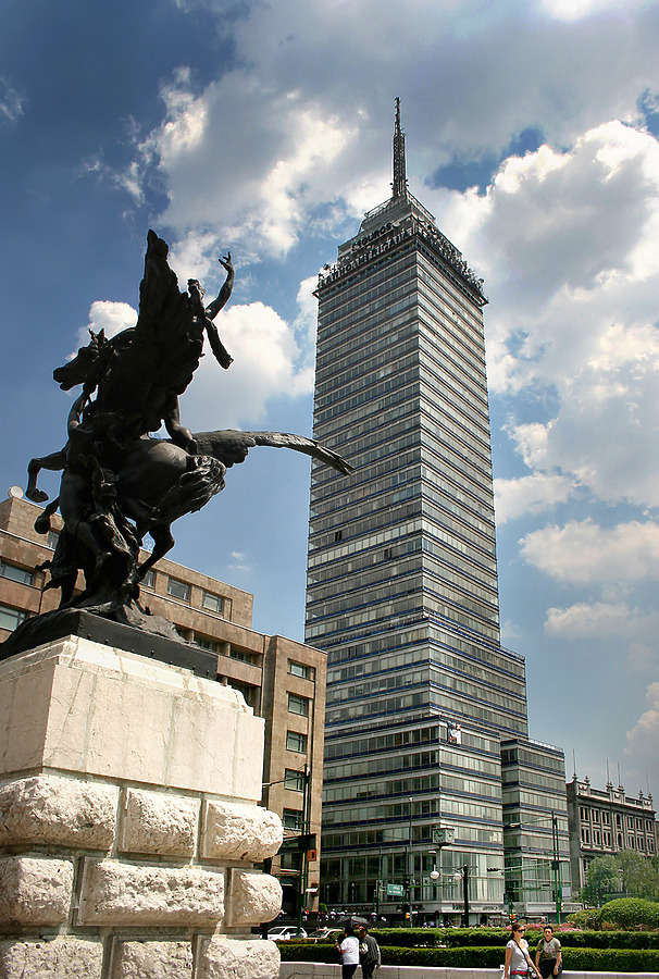 Torre Latinoamericana by Jim Schwartz