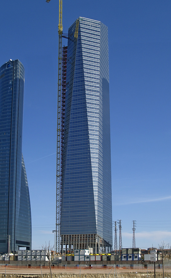 Torre de Cristal by Cesar Serrano