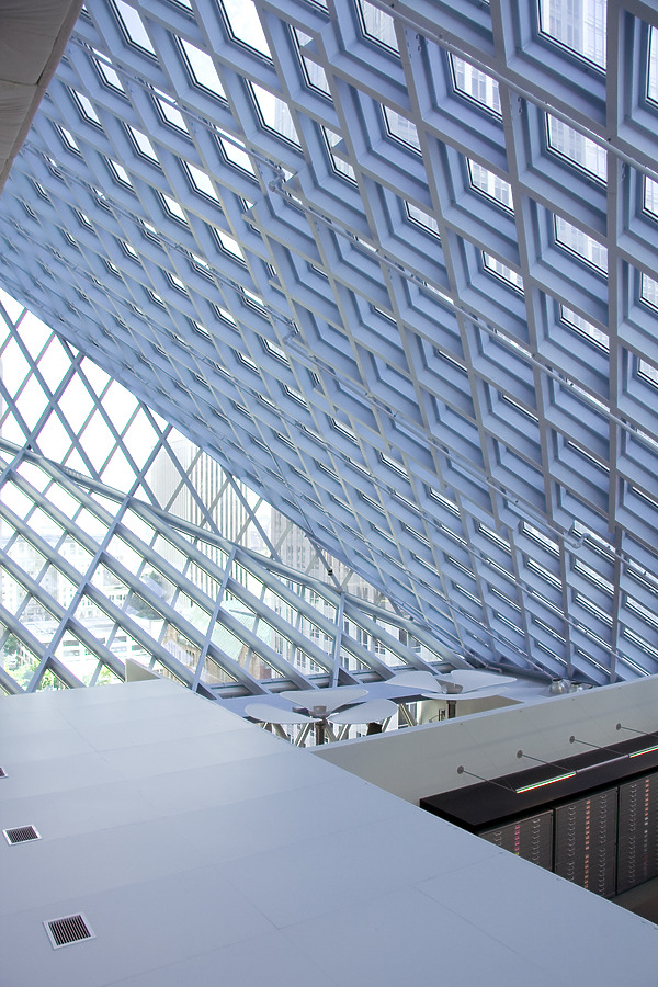 Seattle Central Library by Pavel Toczynski
