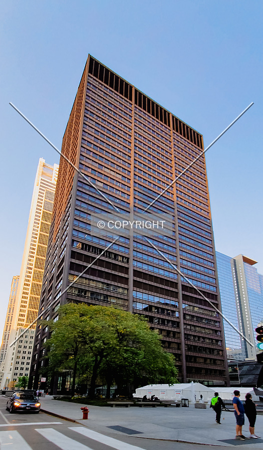Richard J. Daley Center by Ryan Hildebrand