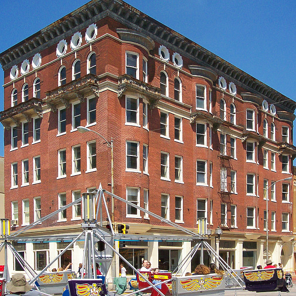 Dodd Building by Ryan Hildebrand