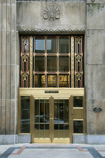 684-033-813