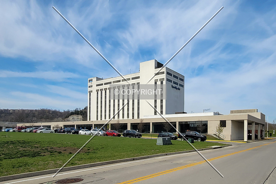 Capital Plaza Hotel by Ryan Hildebrand