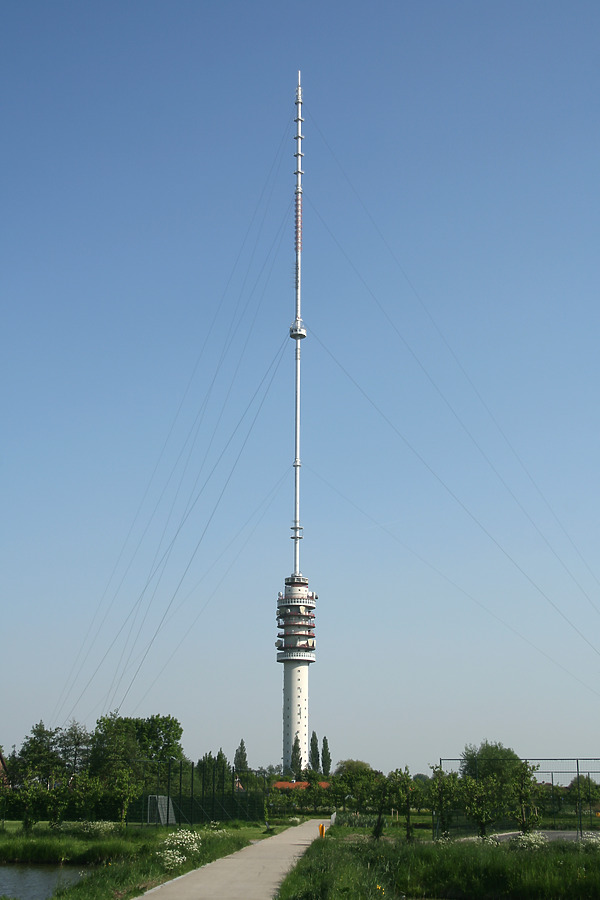 Prof. Gerbrandy Tower by Michiel van Dijk
