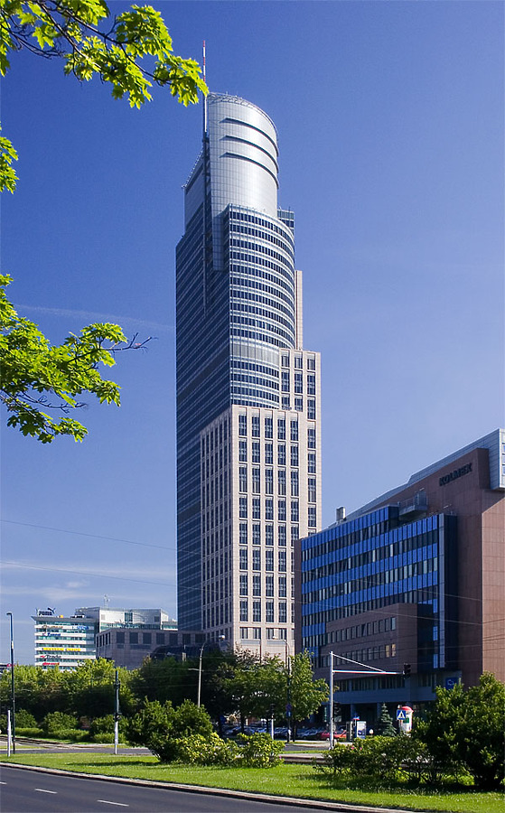 Warsaw Trade Tower by Pavel Toczynski
