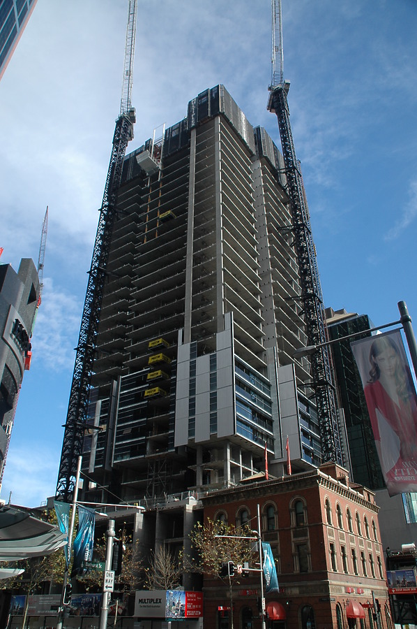 Lumière Residences by John Bek