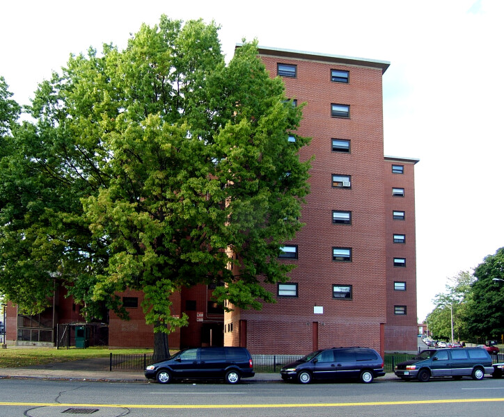 144 Pratt Street