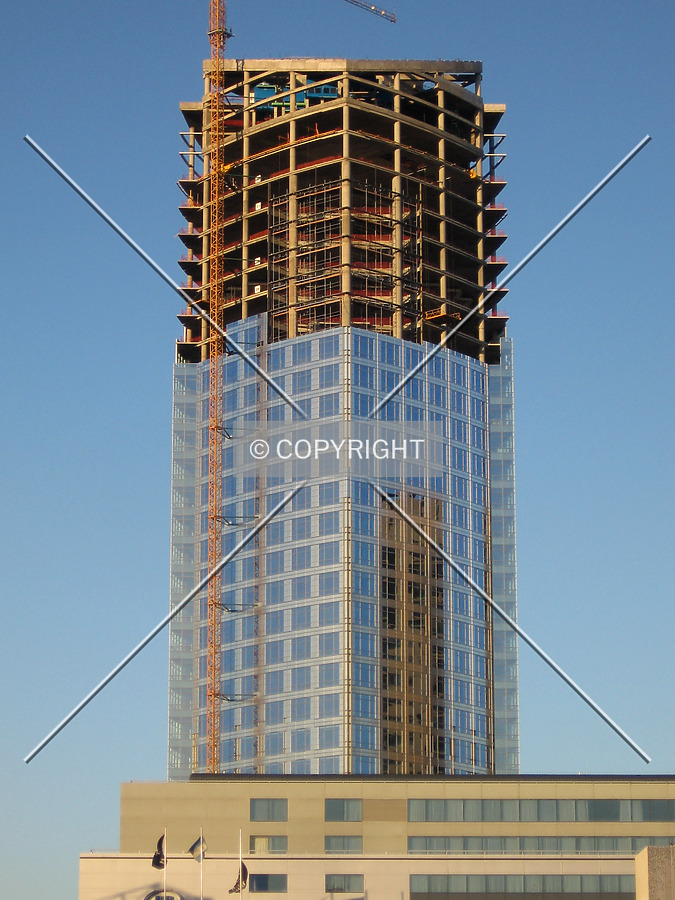 Torre Repsol YPF by Maximiliano Buono