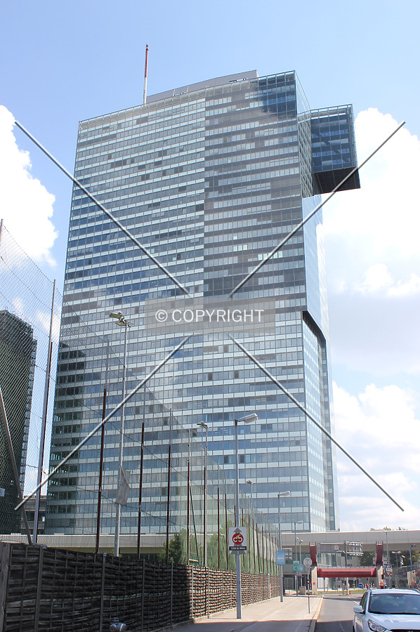 IZD Tower by Florian Barbier