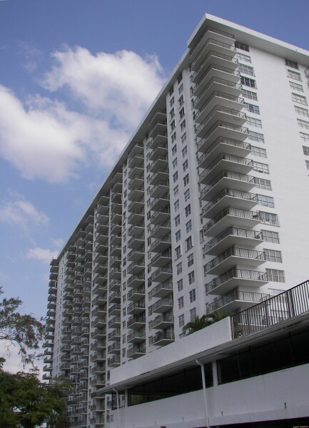 Winston Towers 500