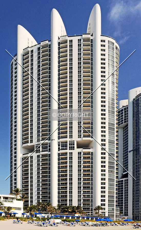 Trump Palace by Jorge Molina
