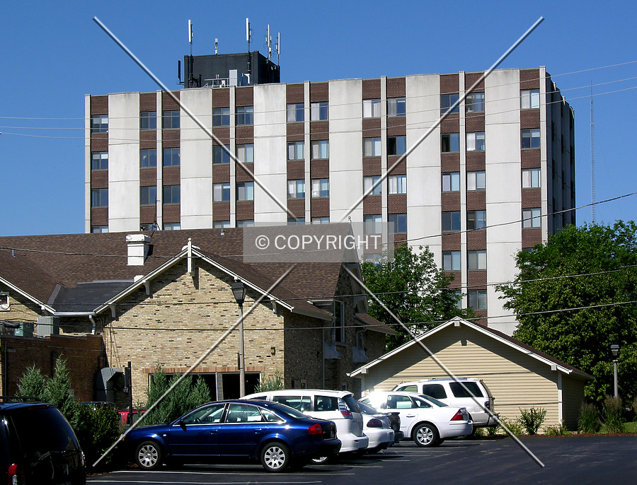 Shorewood East Apartments by Chris Patriarca