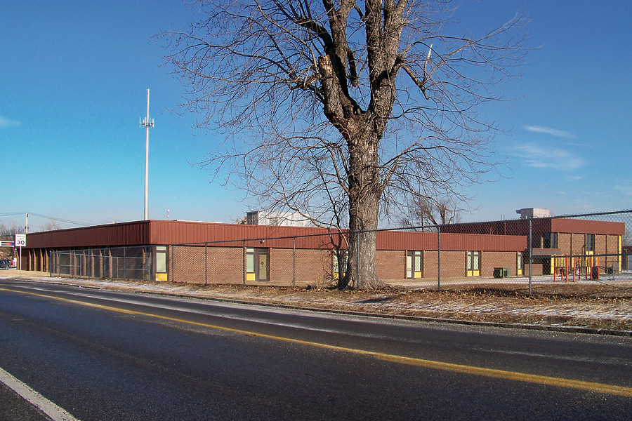 Alta Sita Elementary School by Ryan Hildebrand