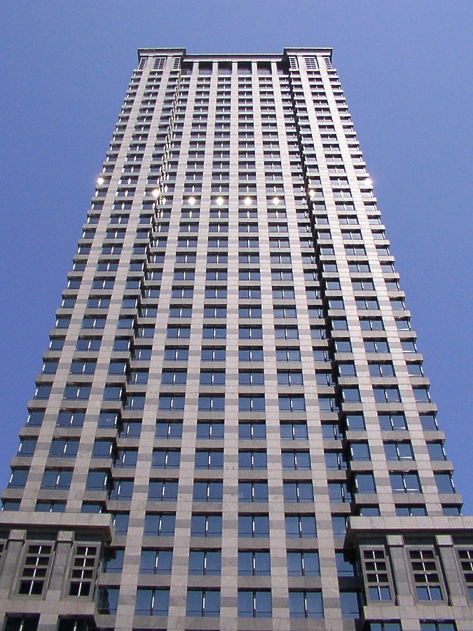 Leo Burnett Building by Daniel Kieckhefer