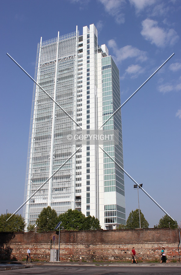 Intesa Sanpaolo by Florian Barbier