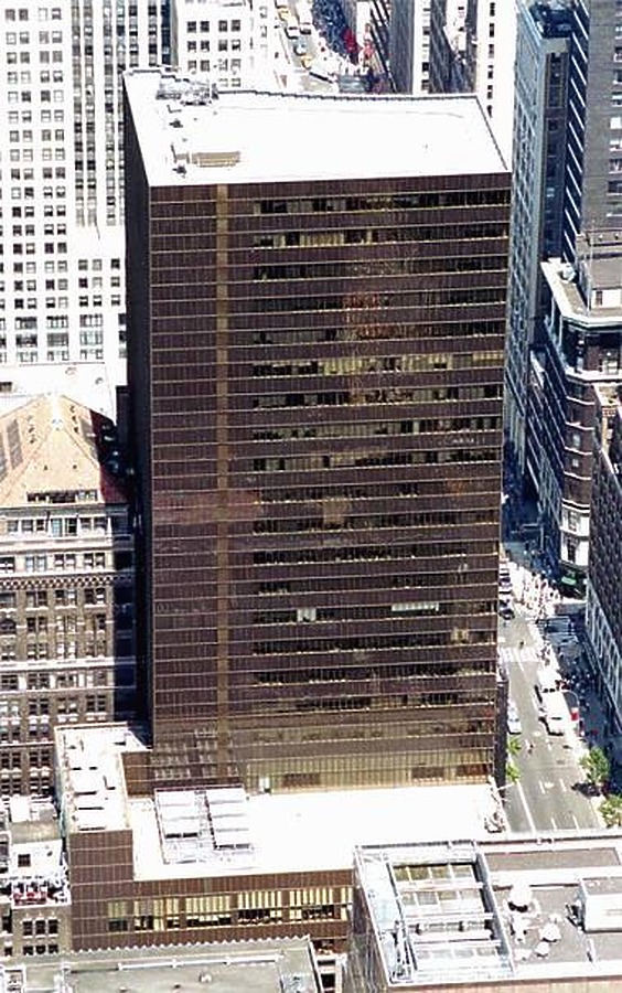 HSBC Tower by Scott Murphy