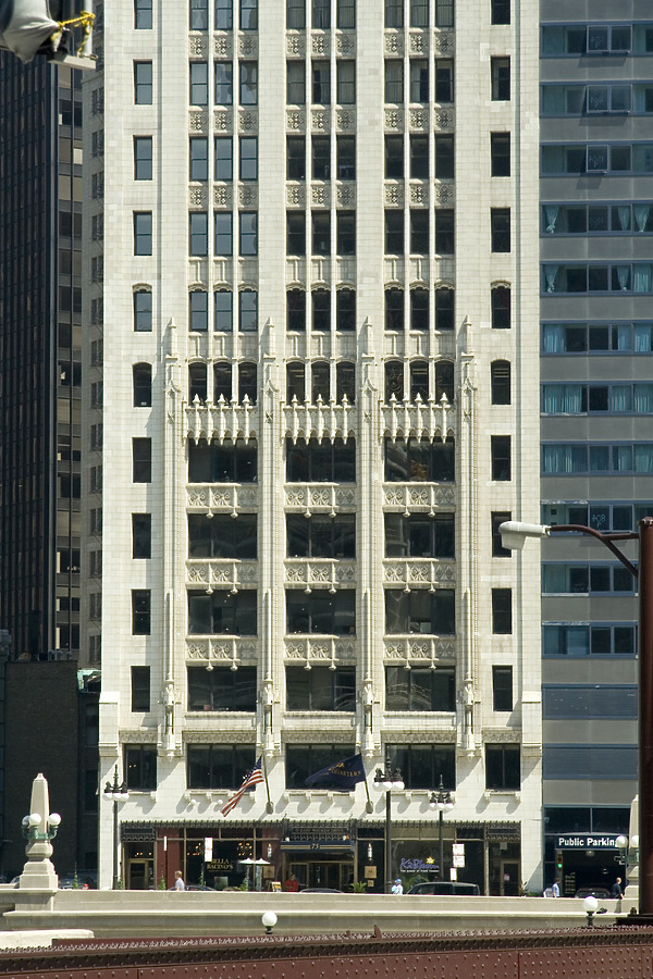 Mather Tower by Pavel Toczynski