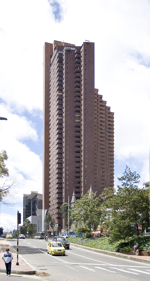 Ciudadela San Martín Torre Sur by Jim Schwartz