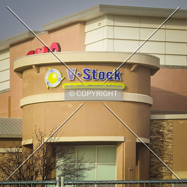 Chesterfield Mall by Ryan Hildebrand